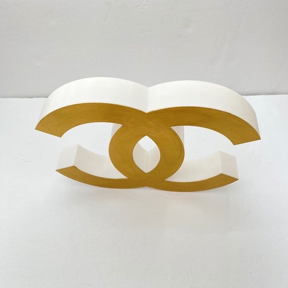 ❗️PRICE DROP❗️ Rare Large CC Gold/White Art Decor - Picture 3 of 6